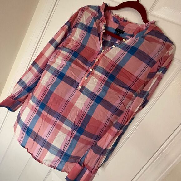 Talbots medium long sleeved blouse - Picture 1 of 7